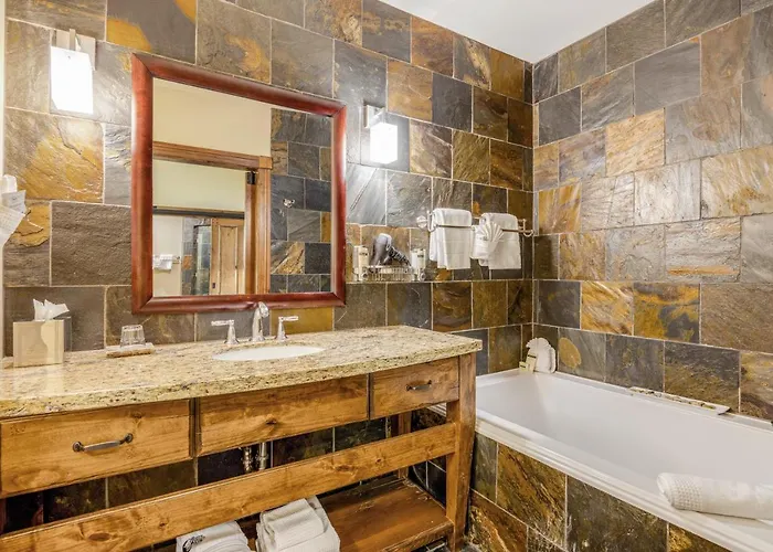 The White Buffalo Club Hotel 4*