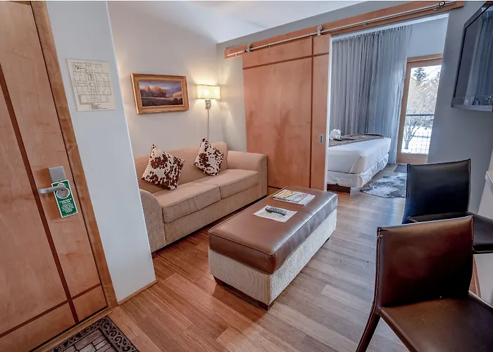 Hotel The White Buffalo Club