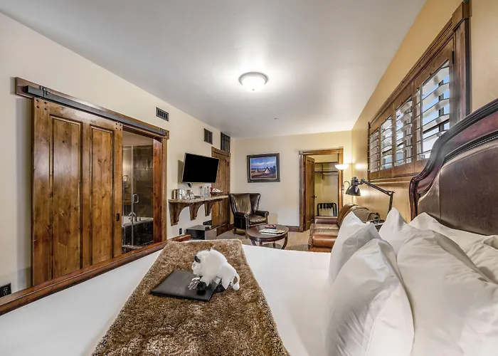 Hotel The White Buffalo Club 4*